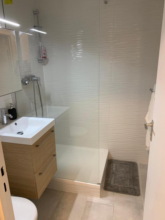Lovely Studio Saint Jean Cachan, 20 Minutes From Luxembourg Gardens On Rer B And 350 M From Bagneux Rer B Apartment Bagian luar foto
