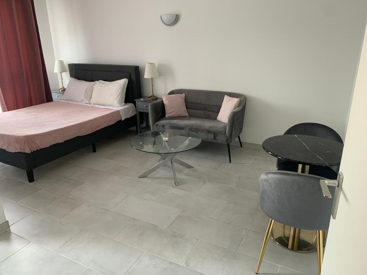 Lovely Studio Saint Jean Cachan, 20 Minutes From Luxembourg Gardens On Rer B And 350 M From Bagneux Rer B Apartment Bagian luar foto